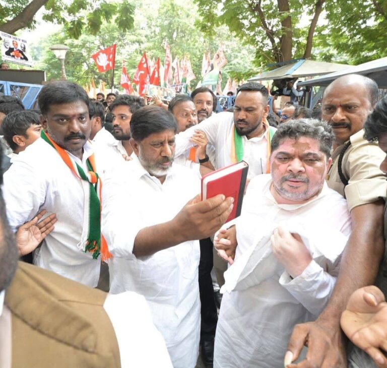 రాహుల్ హెచ్చరికలే నిజమయ్యాయి: భట్టి విక్రమార్క